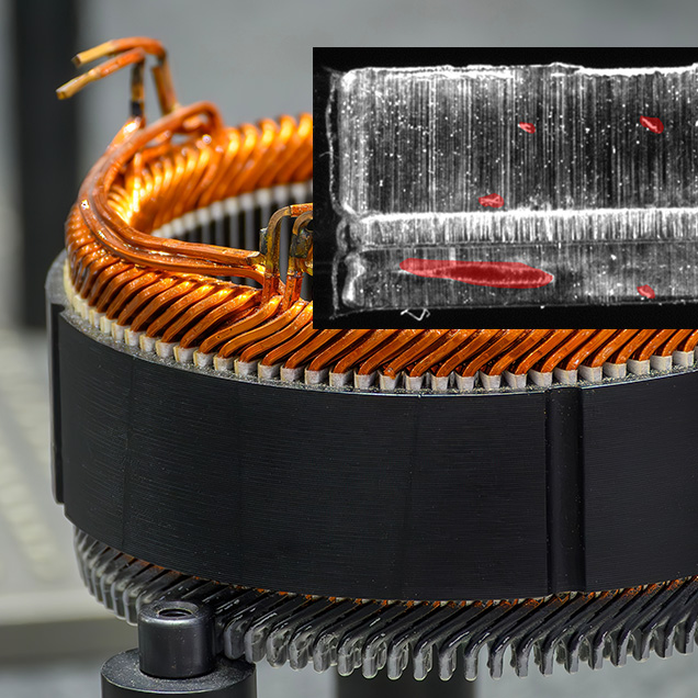 Bild zeigt gewickelte Hairpins sowie einen Querschnitt der Fehlerprüfung der Pins